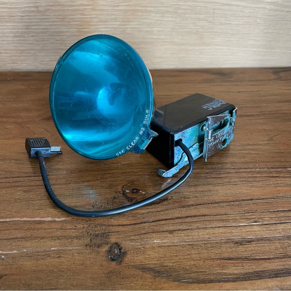 Polaroid Vintage 60s Model 268 Land Camera Flash No Bulb